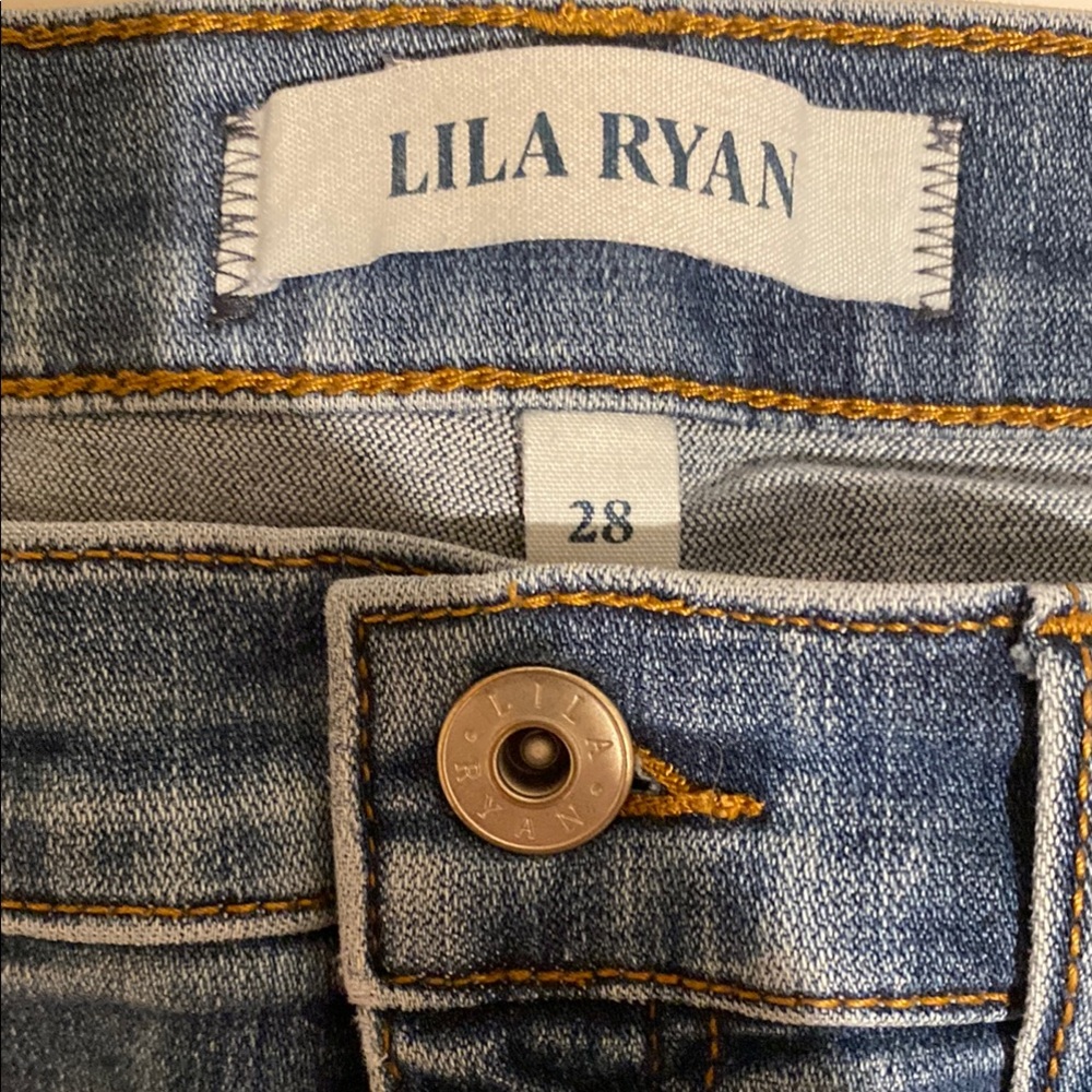 LILA RYAN Classic Blue Jeans